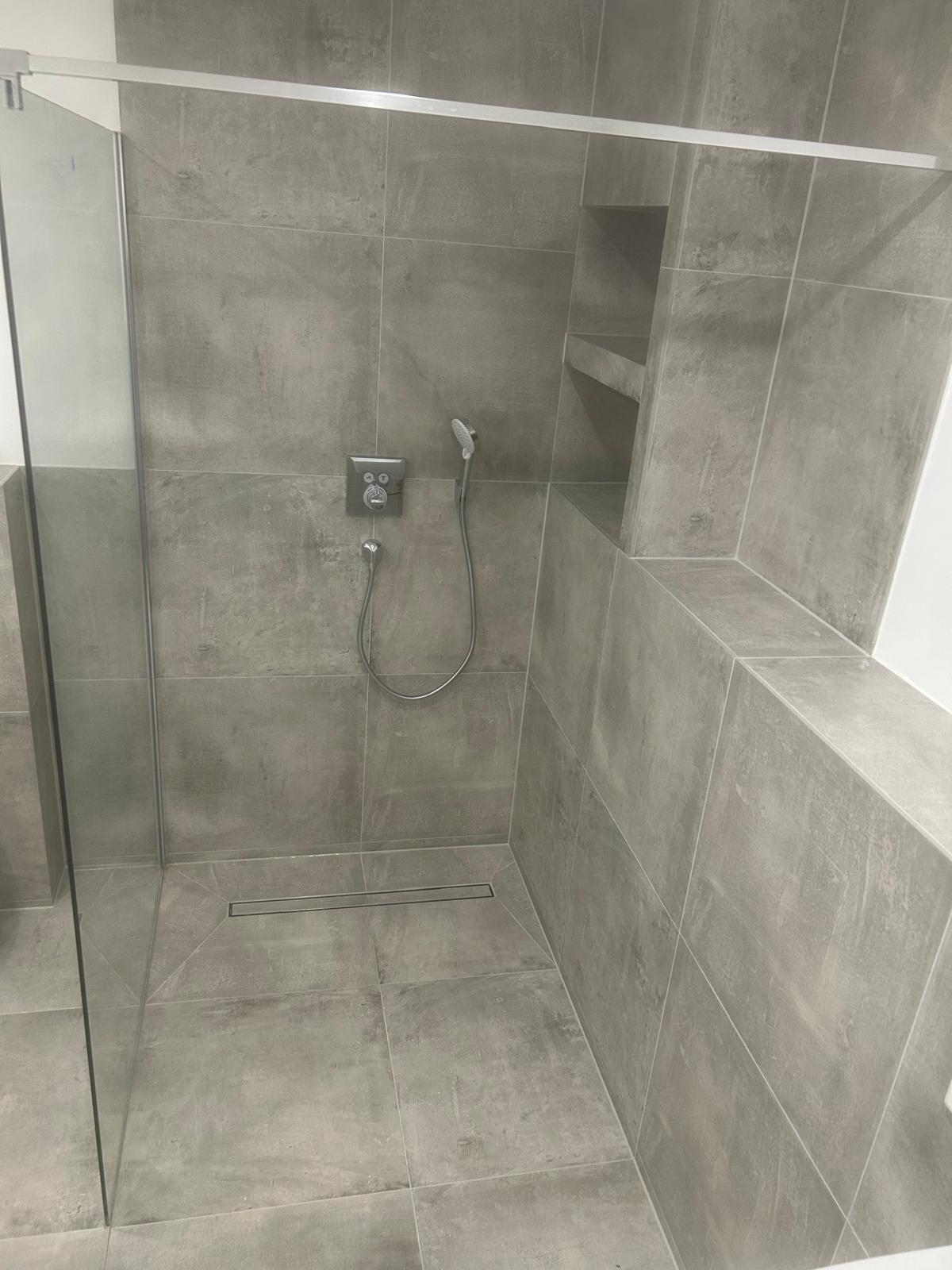 Badezimmer-Sanierung – nachher